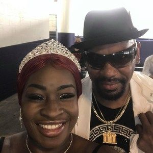 Meet your Posher, Juanita